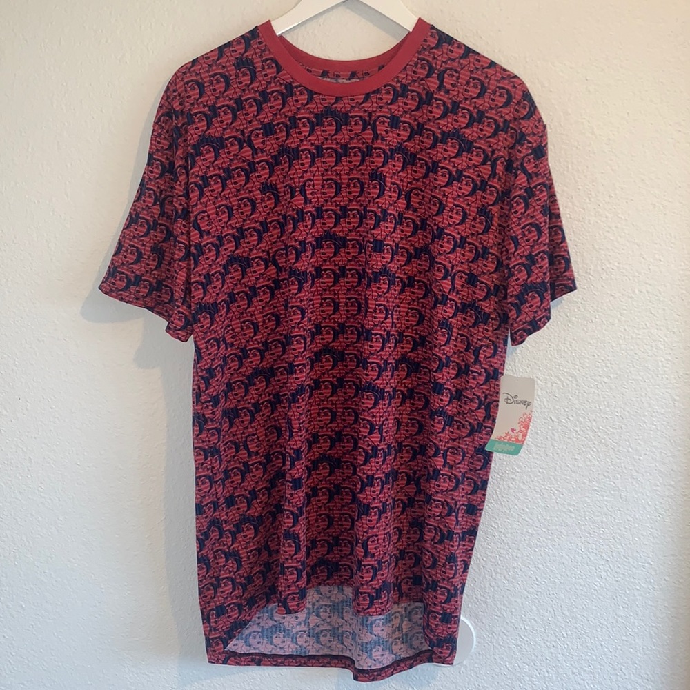 Maleficent Disney Villians red tee size large NWT